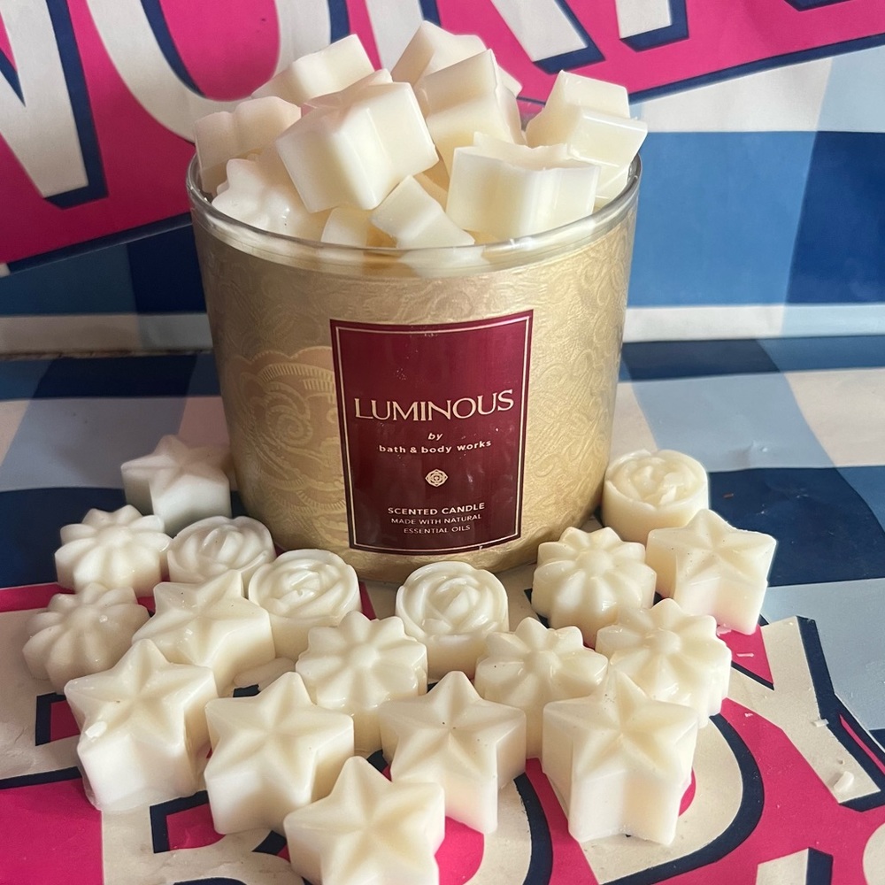 Bath and Body Works Candle Luminous Wax Melts - Picture 1 of 4
